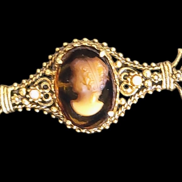 Vintage Florenza Signed Cameo Bar Pin, Victorian Revival Style Brooch - Picture 4 of 9